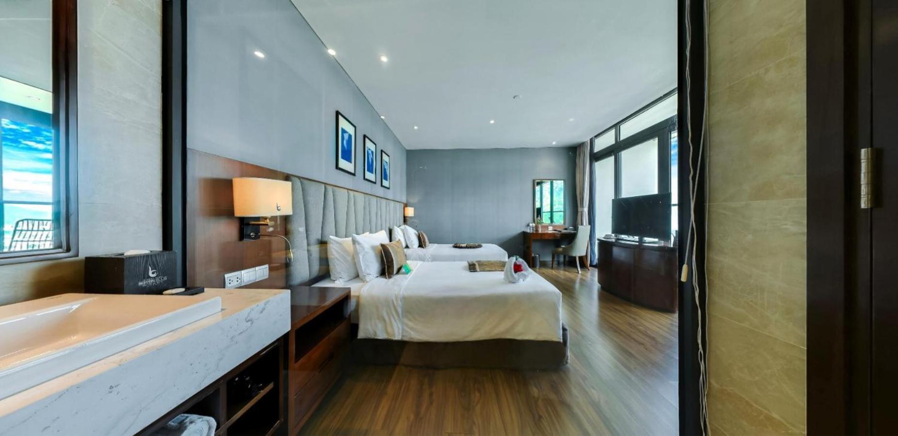 Hotel Boton Blue & 5*